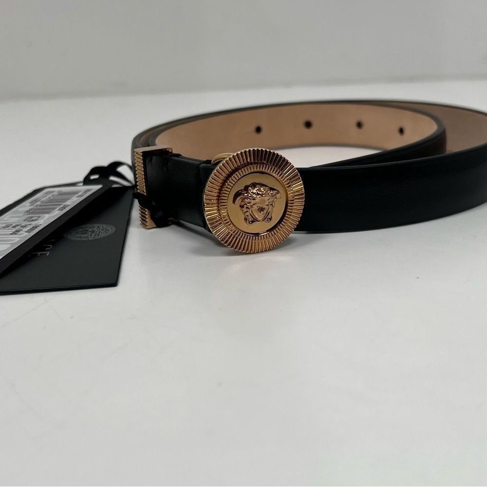 $575 Versace Medusa Belt Leather Gold Buckle Belt Women 65 cm /26 Inches Size S